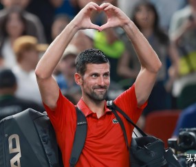 开云-关于德约科维奇赛事官方发布问鼎冠军新规，C9争议不断！的信息