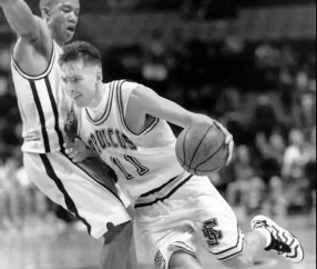 开云体育-社区盾赛前走向成谜，利物浦止住颓势，质疑声仍在，赛季目标并未改变(慈善盾杯和社区盾杯)