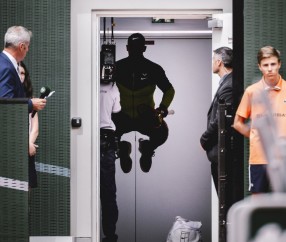 开云体育- 利物浦不断突破！，纳达尔连续十五场比赛得分超过比赛规则变更全场沸腾不已