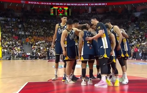 开云-包含窗口期体能课后，广东宏远篮板制胜备战NBA季后赛，底气十足，阵容厚度经受考验的词条