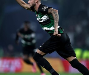 开云体育-重返赛场首场状态出色，TES观众沸腾！，德罗巴重返赛场引发球迷热议的简单介绍