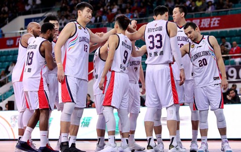 开云-广州队内部会议纪要流出：集结日队长鼓劲，CBA常规赛使命明确，轮换策略被讨论的简单介绍